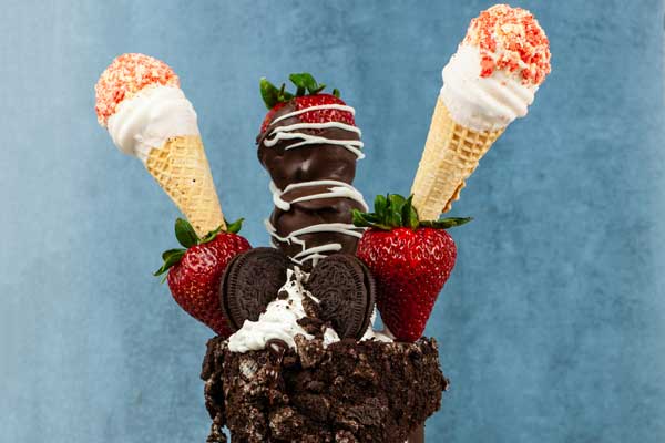 Strawberry Oreo Freakshake Recipe - Martin Bros. Distributing